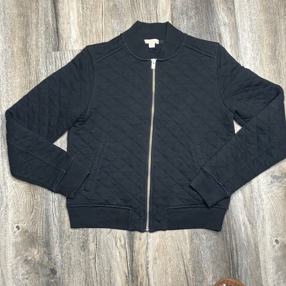 GAP Women’s Black Quilted Zip Up Sweatshirt, size Xsmall - Picture 1 of 8